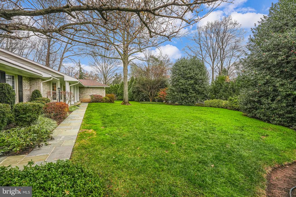 6600 Baymeadow Ct