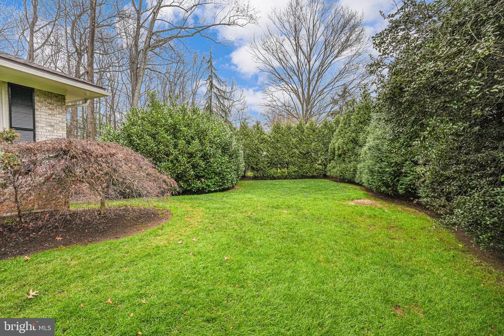 6600 Baymeadow Ct