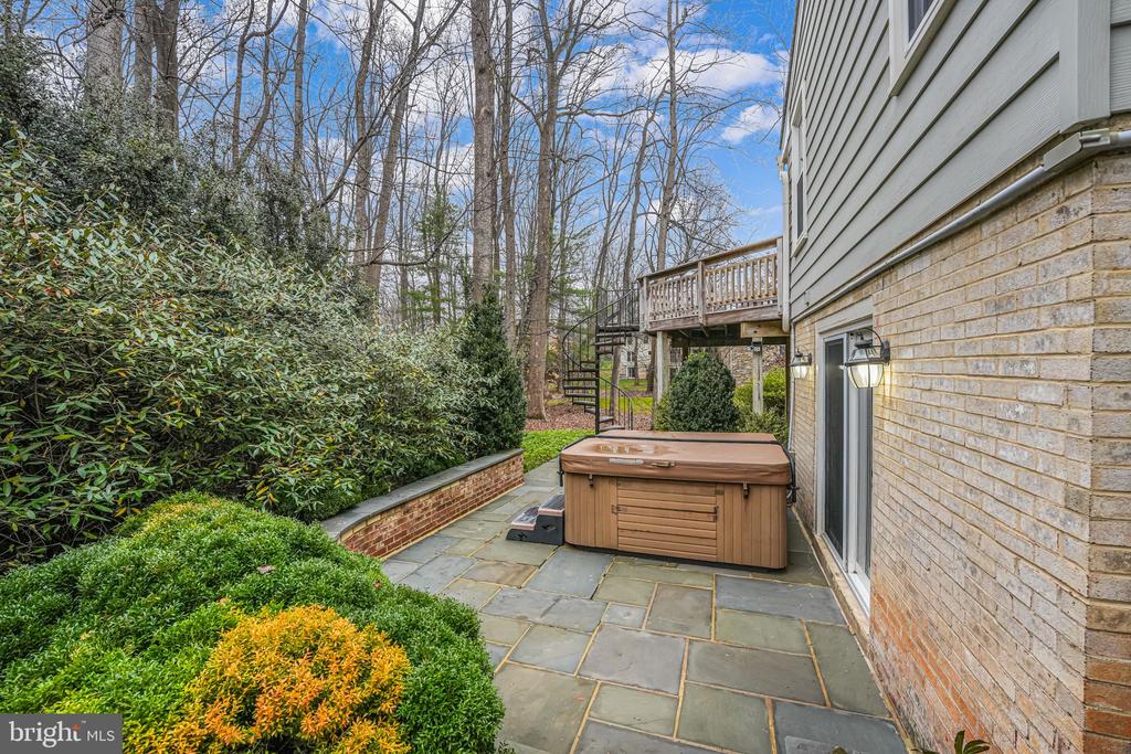6600 Baymeadow Ct