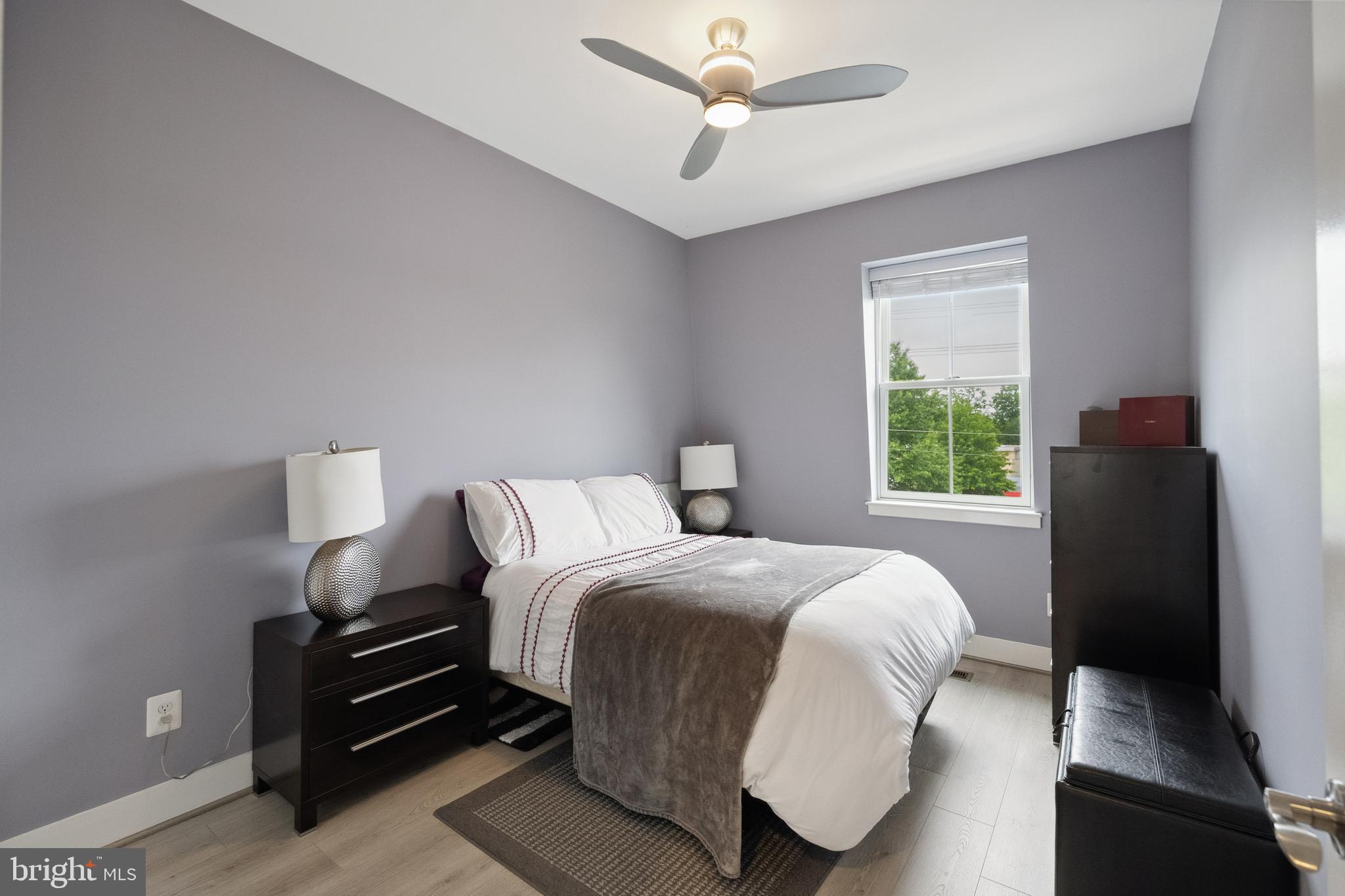 141 CENTER STREET S 6