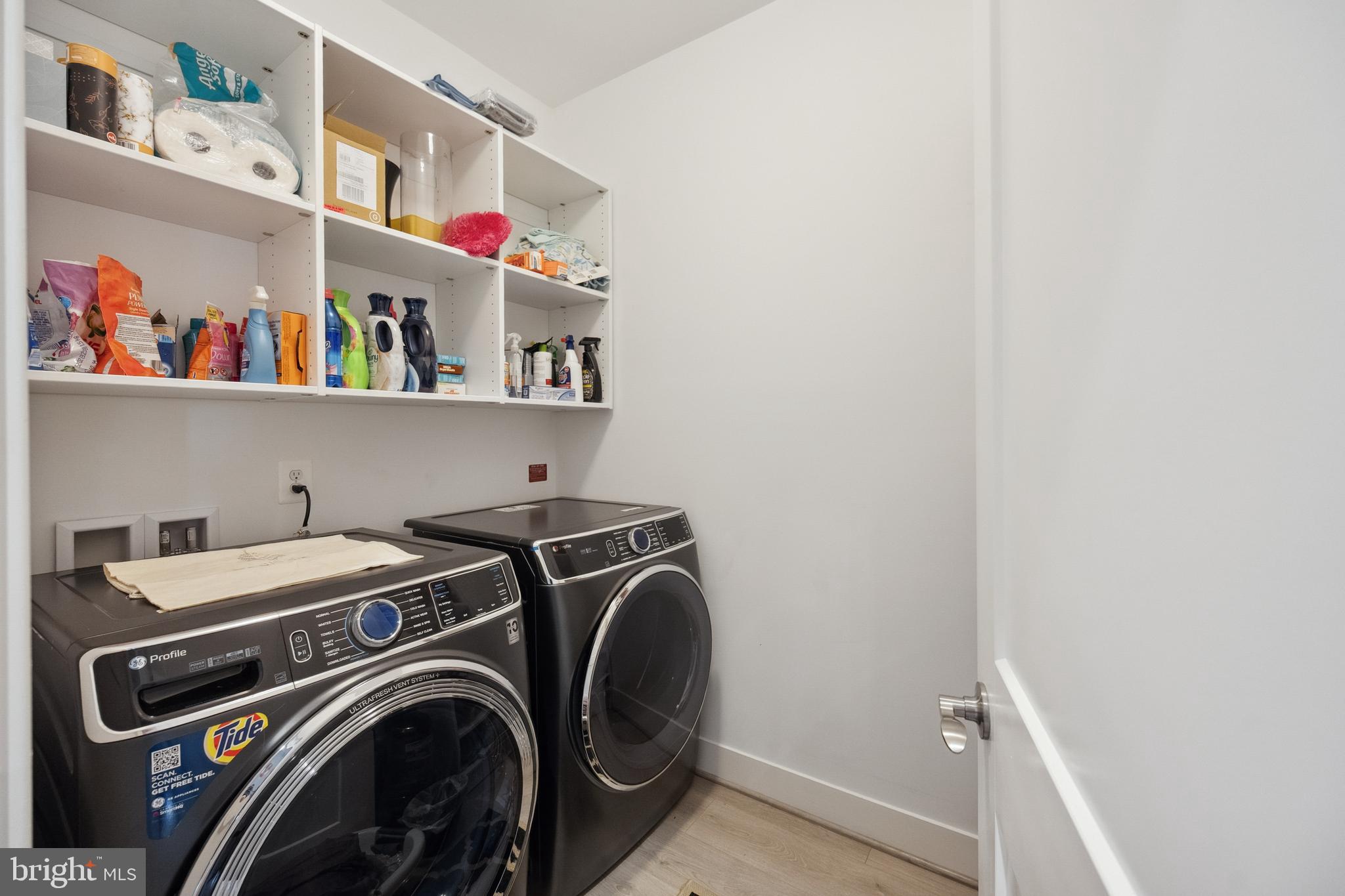 141 CENTER STREET S 6