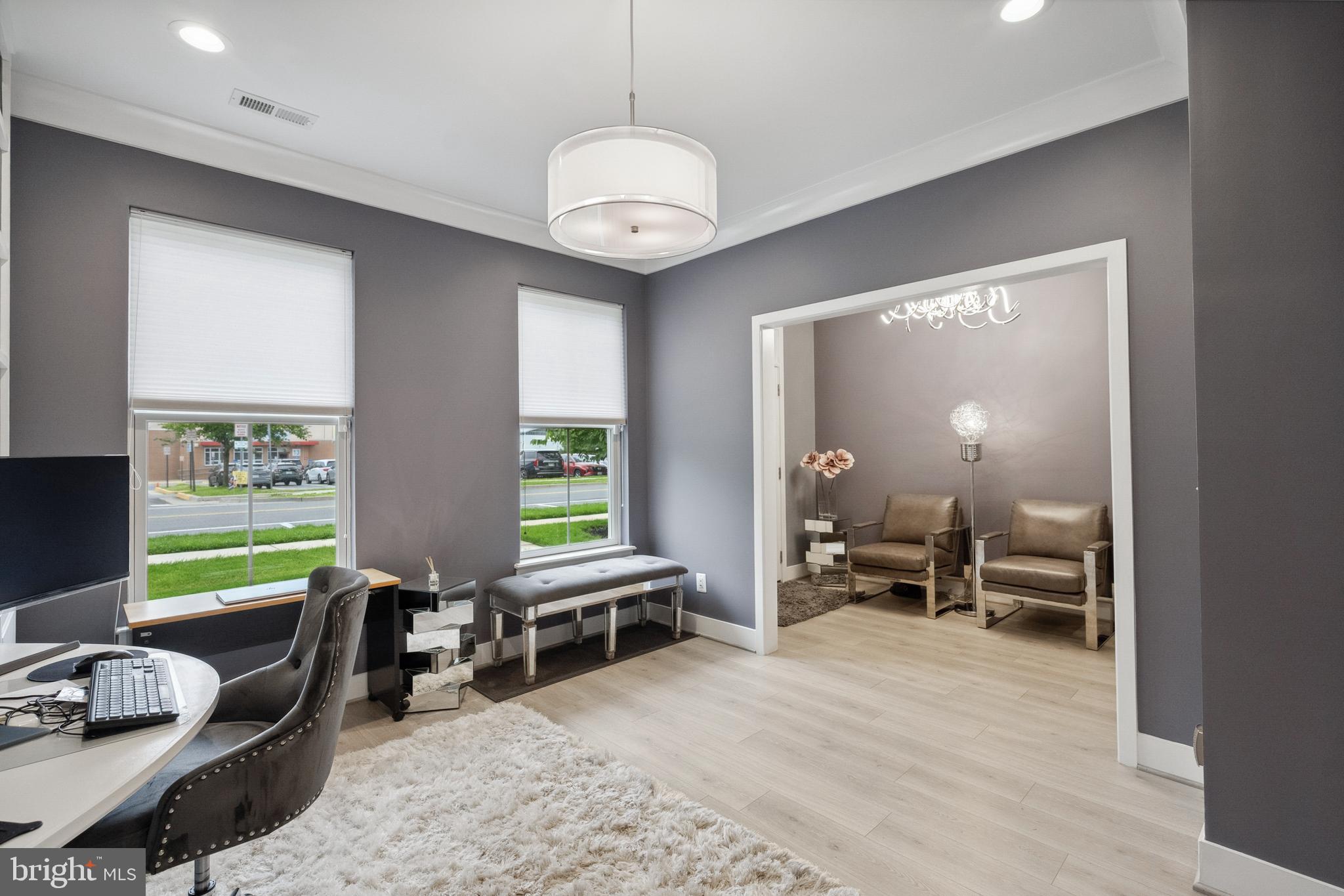 141 CENTER STREET S 6