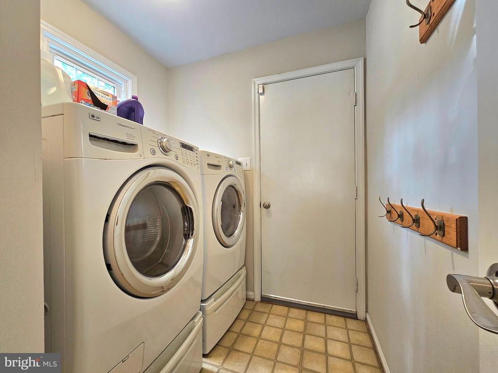 9505 PROTEST COURT