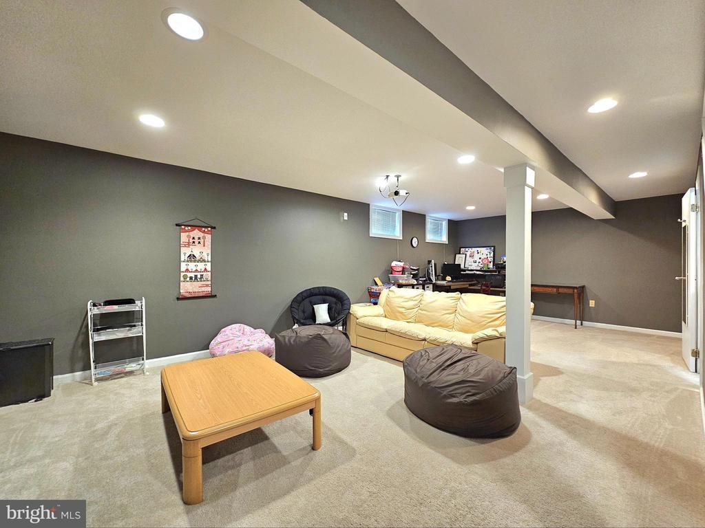 9505 PROTEST COURT