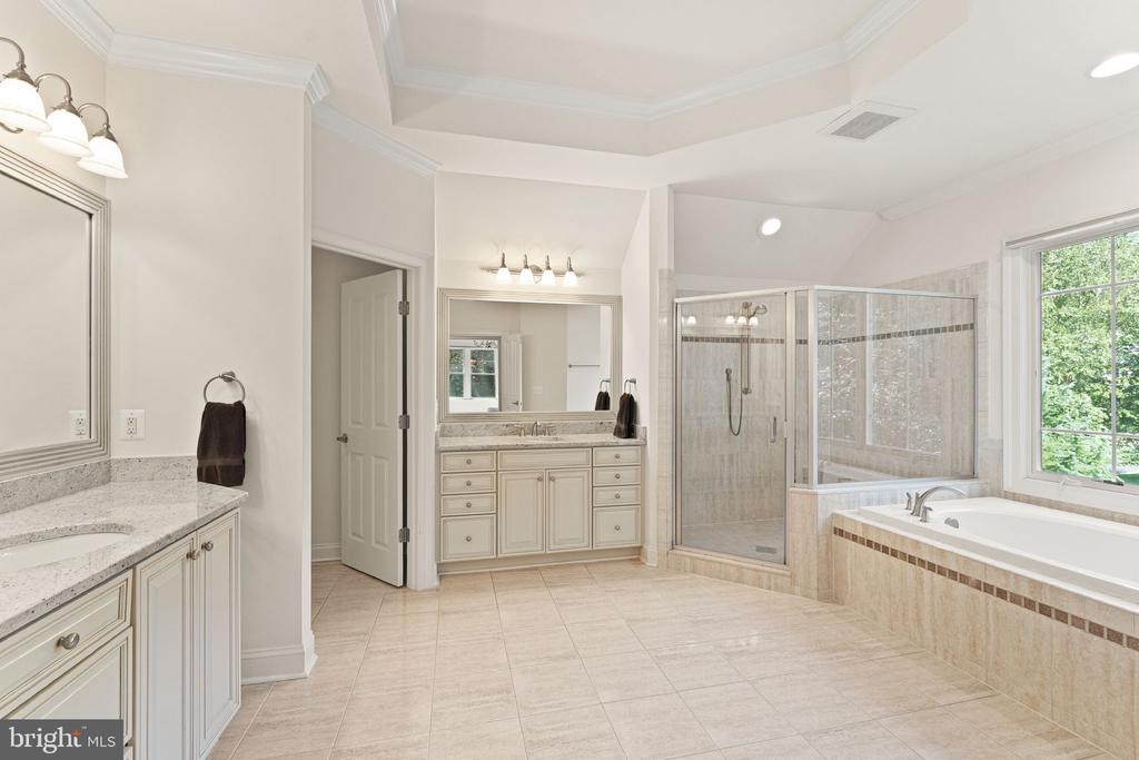 9603 THISTLE RIDGE LANE