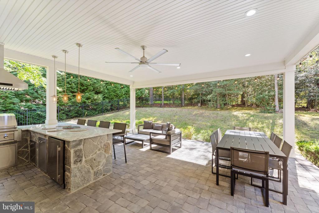 9603 THISTLE RIDGE LANE