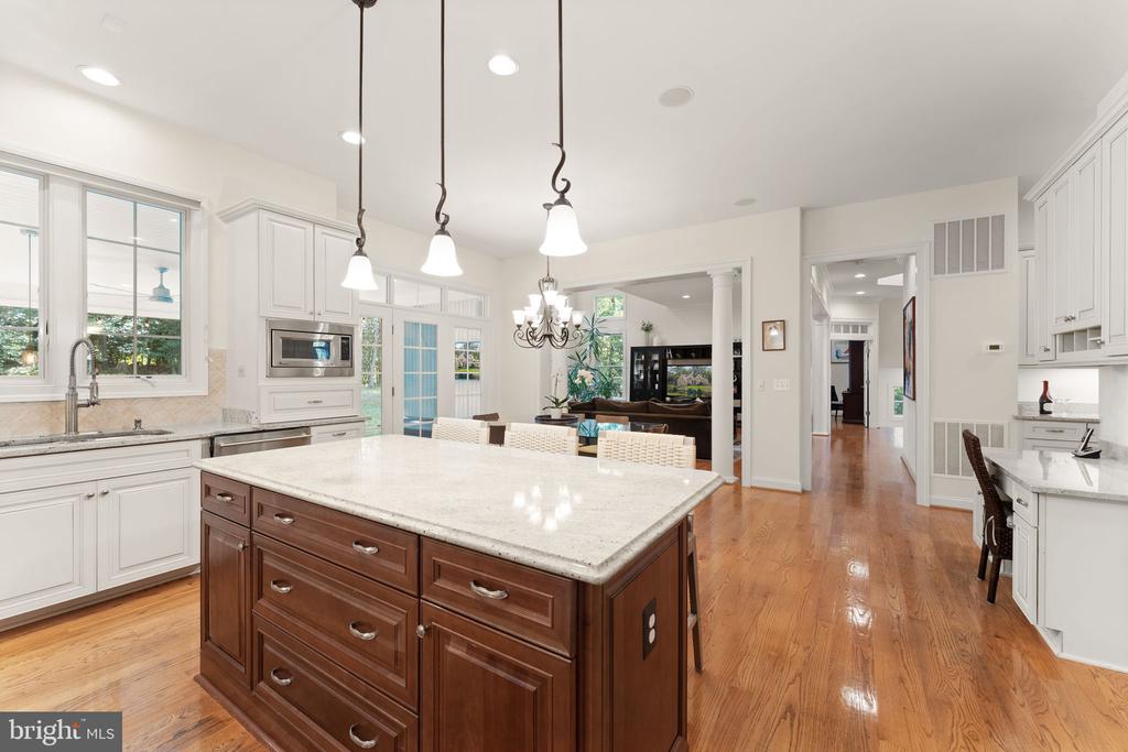 9603 THISTLE RIDGE LANE