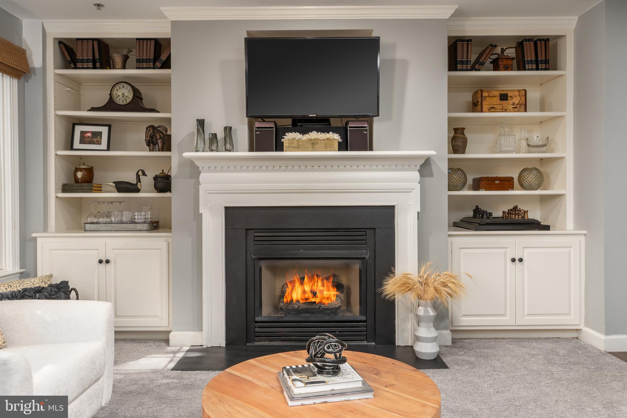 7486 CARRIAGE HILLS DRIVE