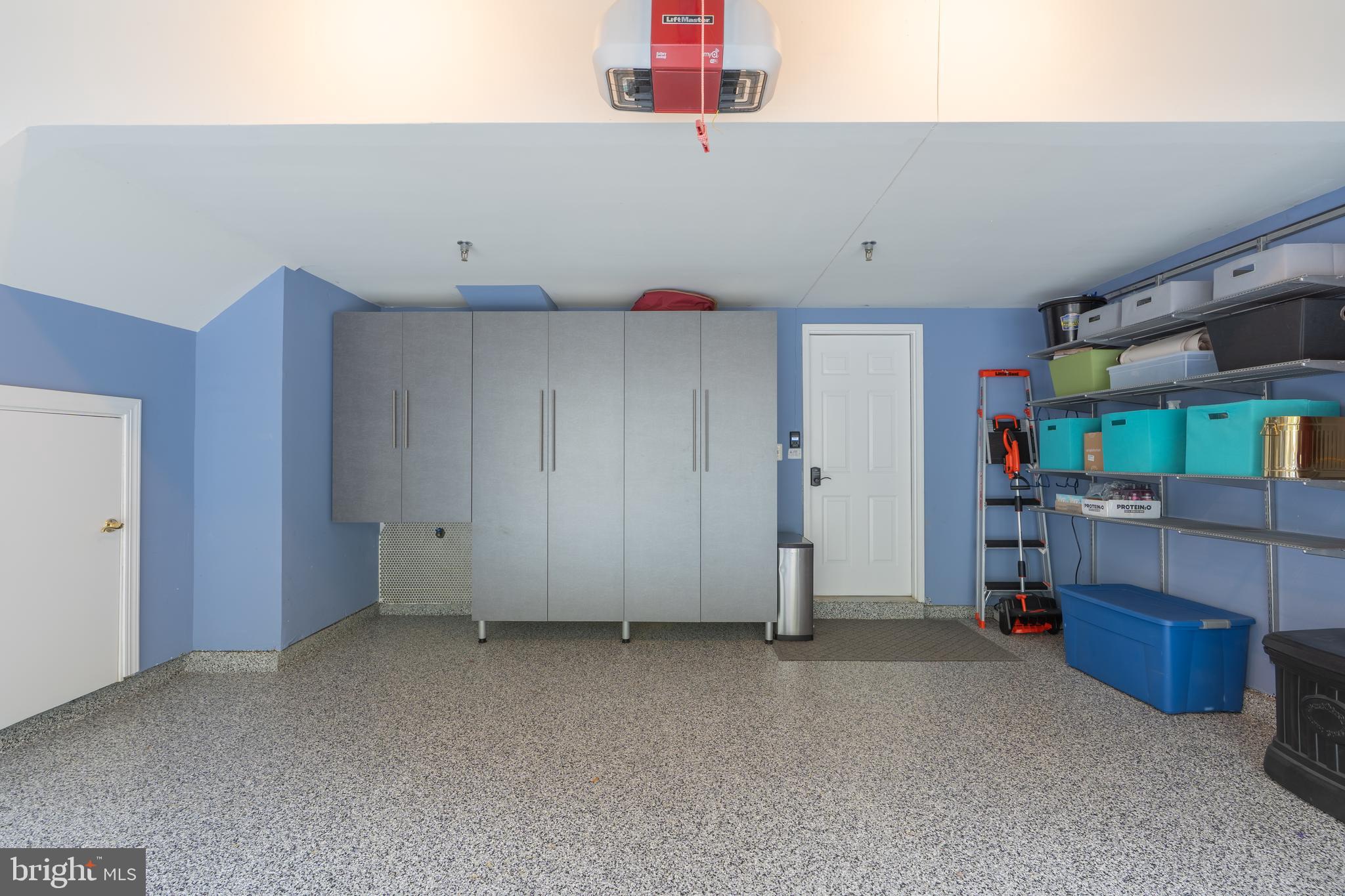 7486 CARRIAGE HILLS DRIVE