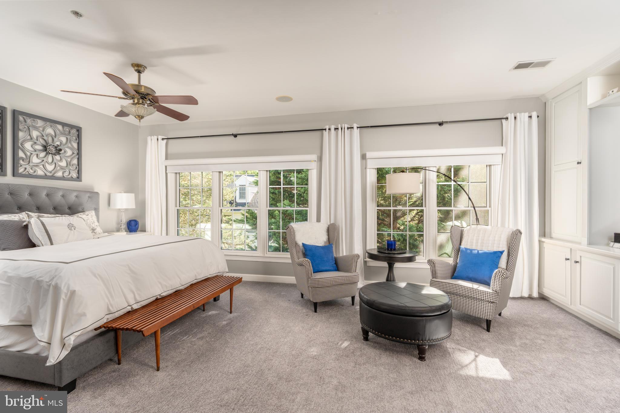 7486 CARRIAGE HILLS DRIVE