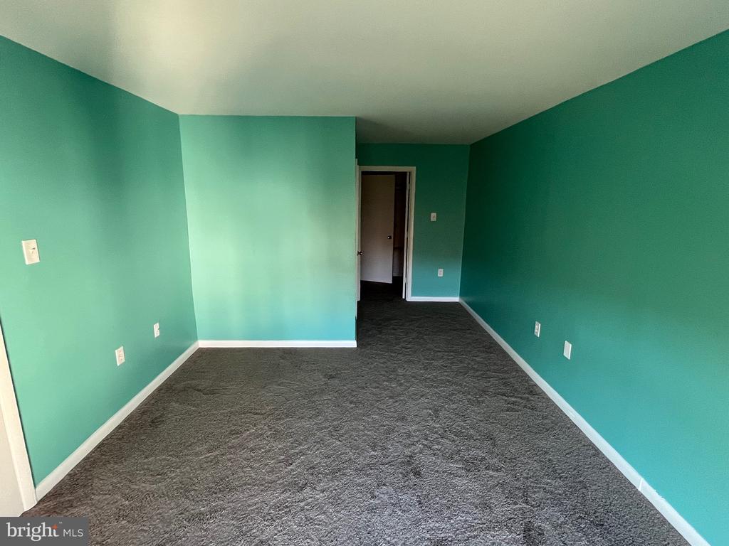 8607 VILLAGE WAY 07/8607F