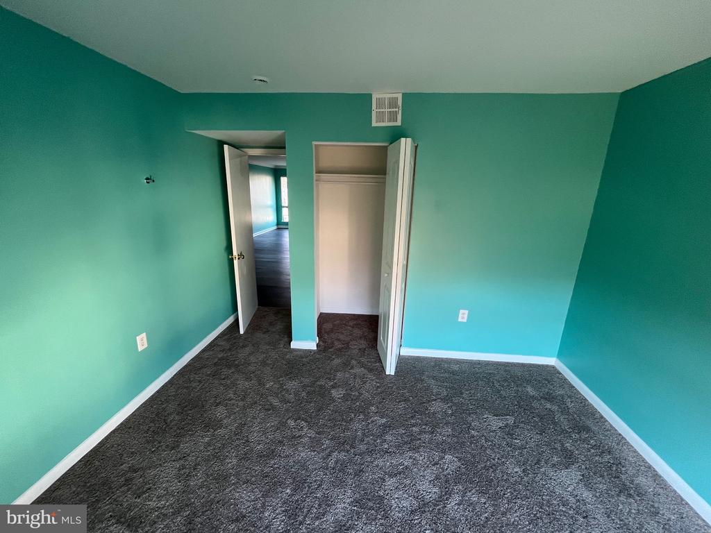 8607 VILLAGE WAY 07/8607F