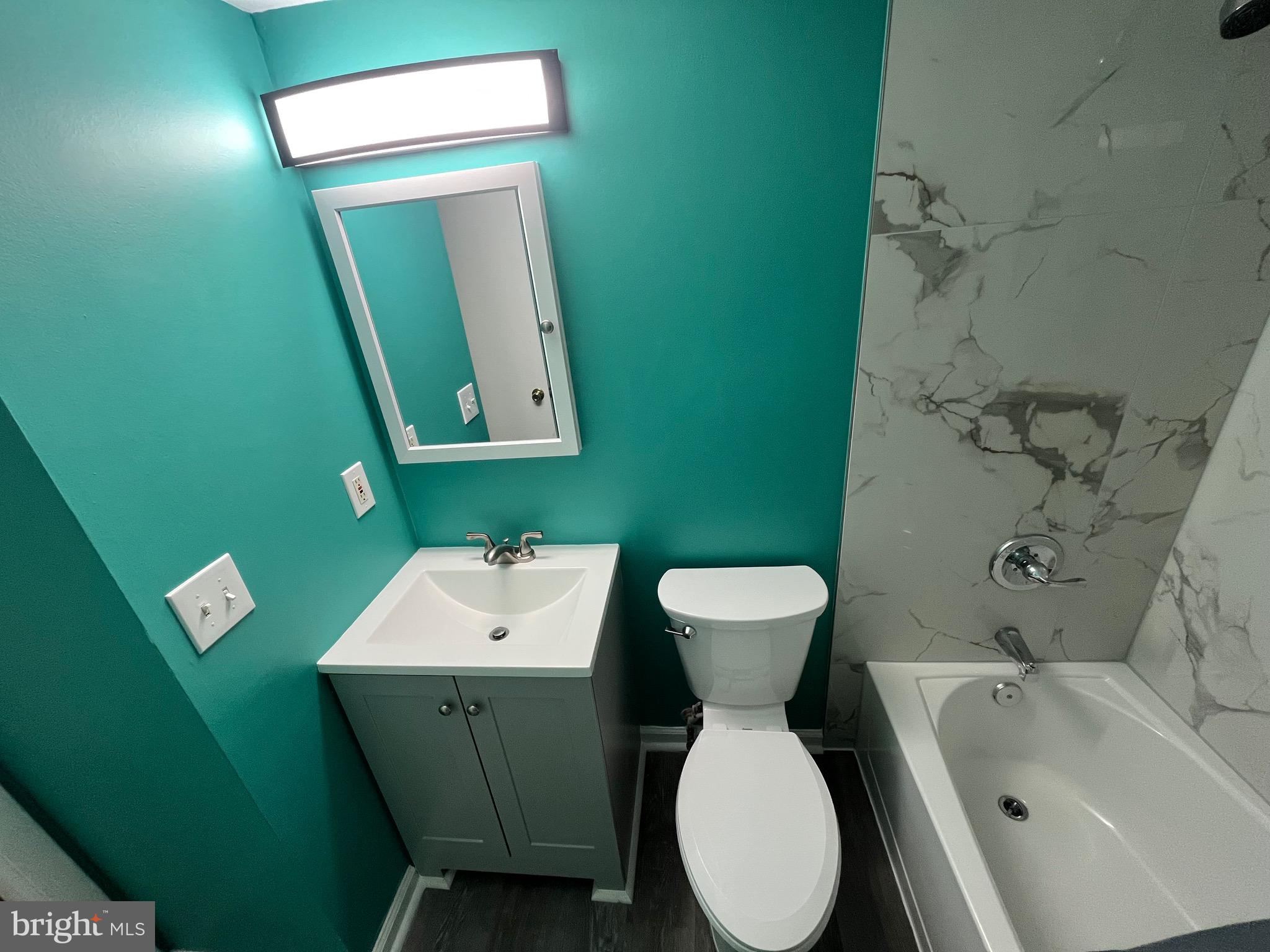 8607 VILLAGE WAY 07/8607F