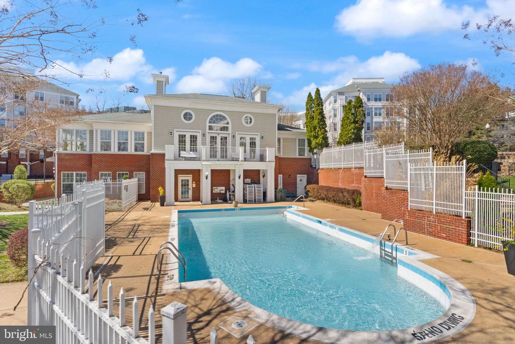 1625 INTERNATIONAL DRIVE 203