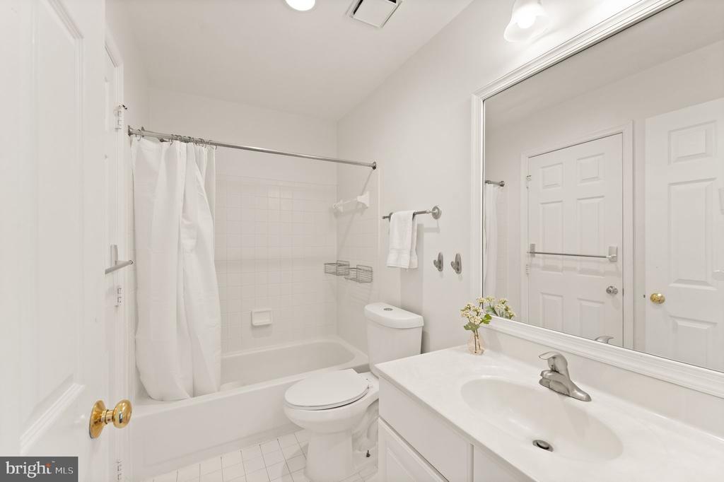 511 NALLS DAIRY COURT