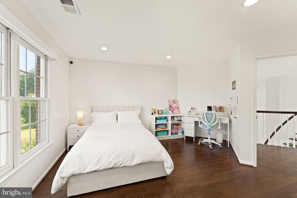 511 NALLS DAIRY COURT