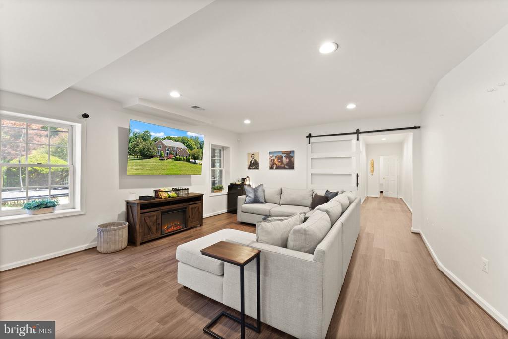 511 NALLS DAIRY COURT
