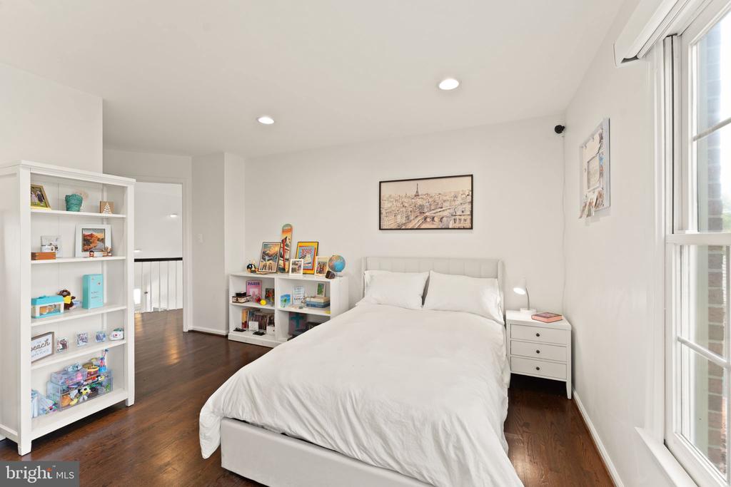 511 NALLS DAIRY COURT