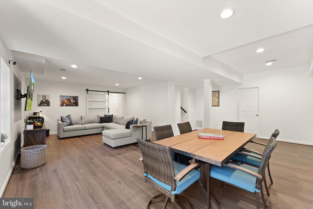 511 NALLS DAIRY COURT