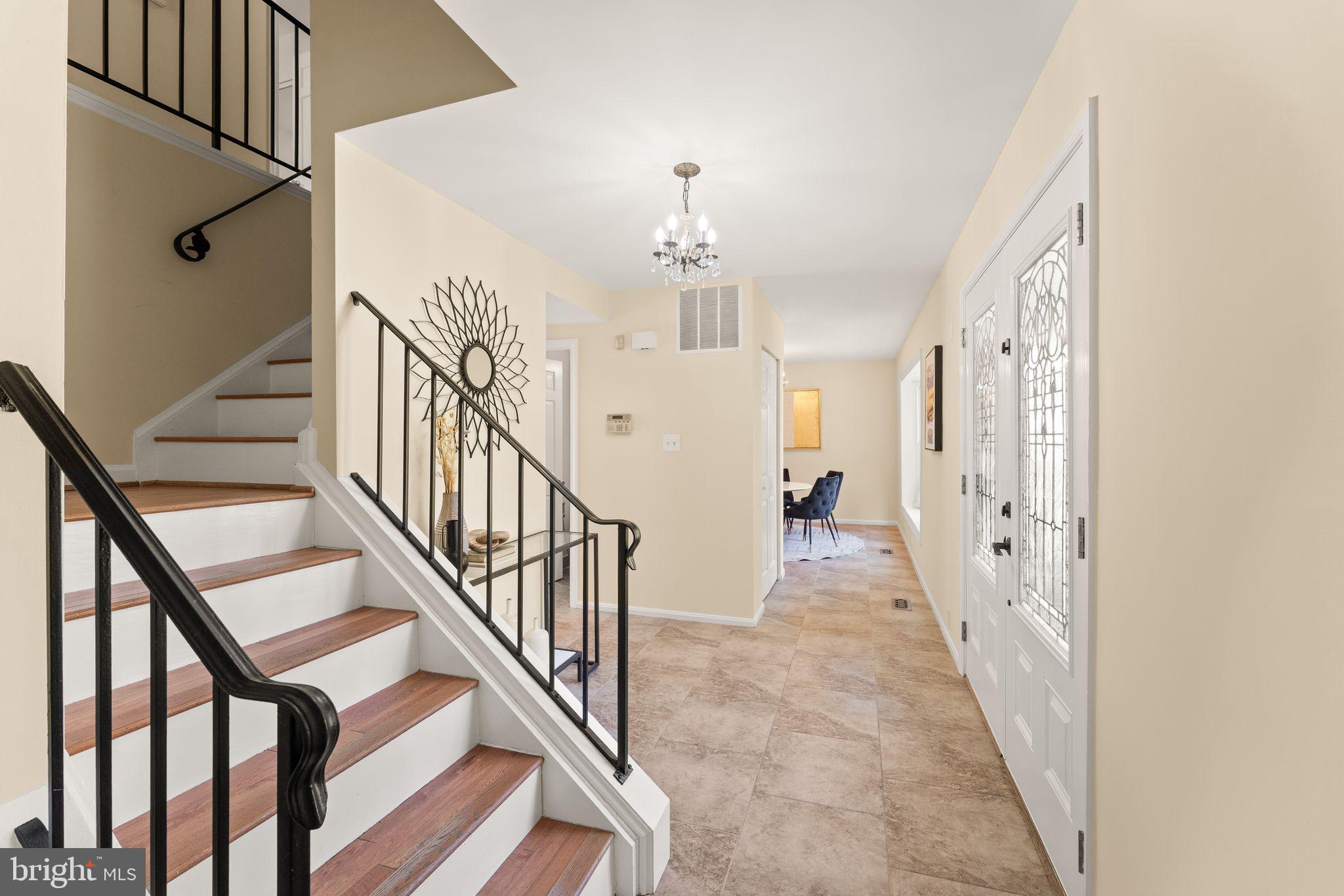 9719 CINNAMON CREEK DRIVE
