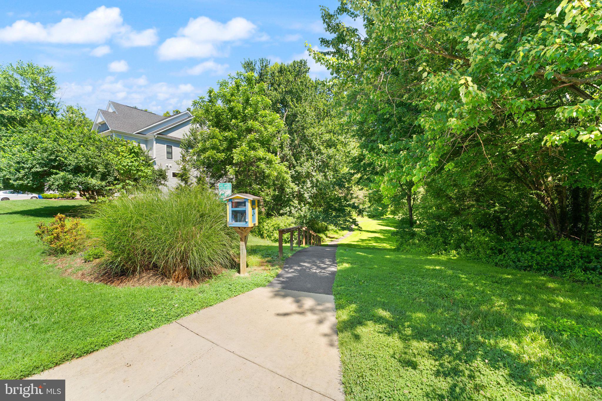 9719 CINNAMON CREEK DRIVE
