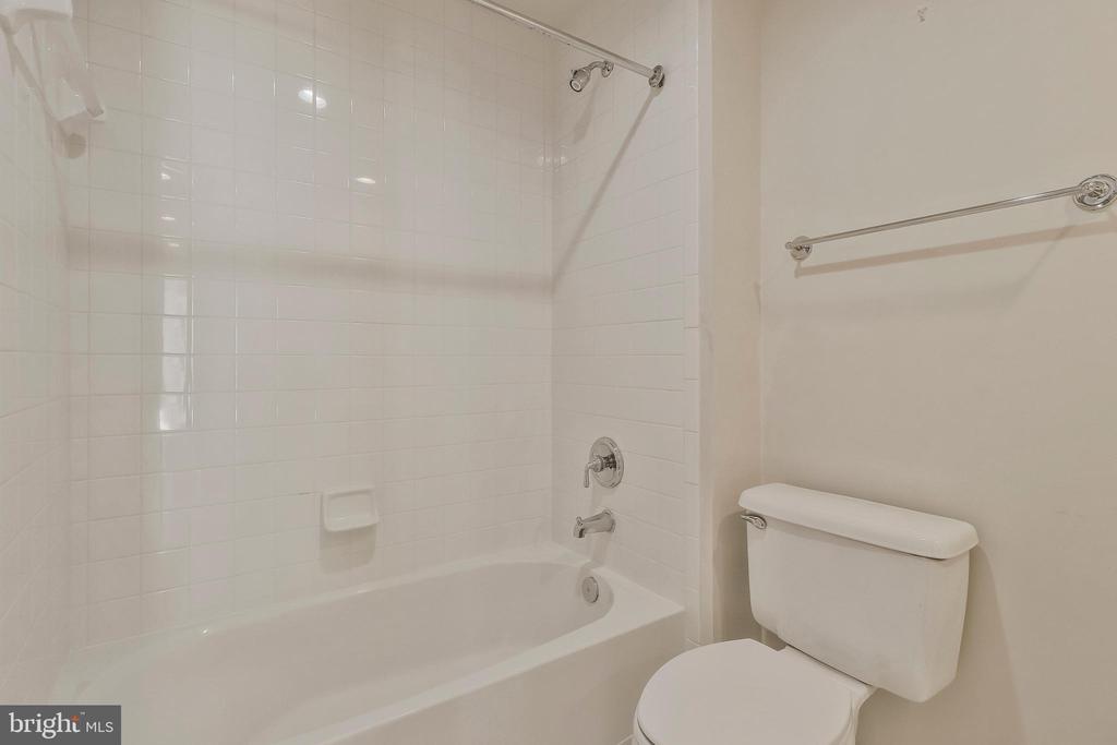 8847 ASHGROVE HOUSE LANE