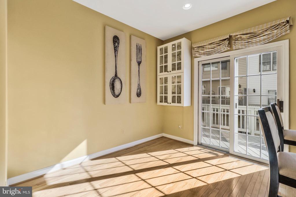 8847 ASHGROVE HOUSE LANE