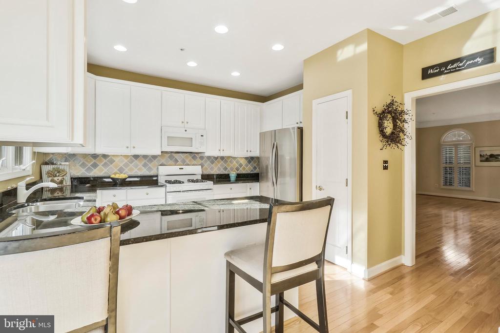 8847 ASHGROVE HOUSE LANE