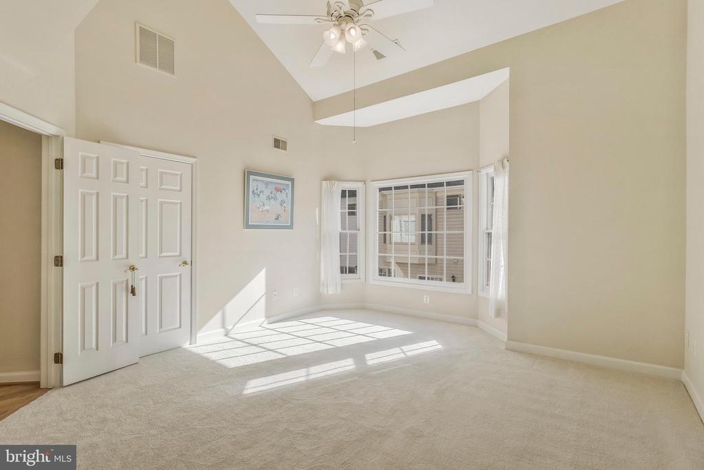 8847 ASHGROVE HOUSE LANE