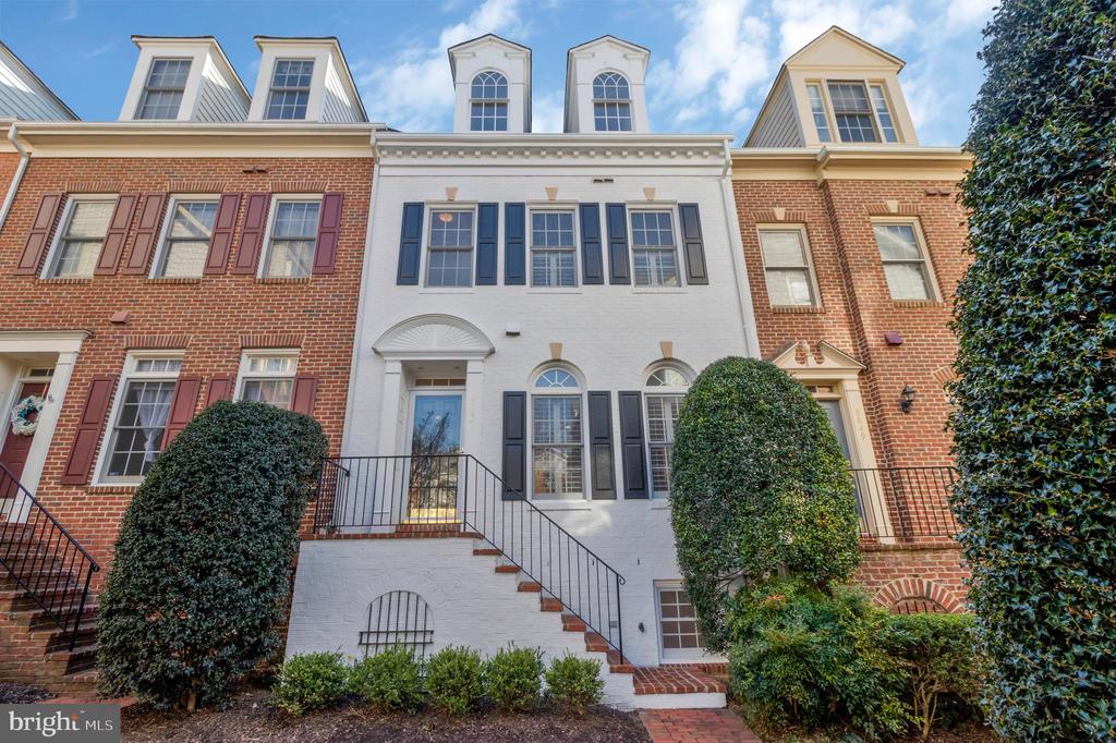 8847 ASHGROVE HOUSE LANE