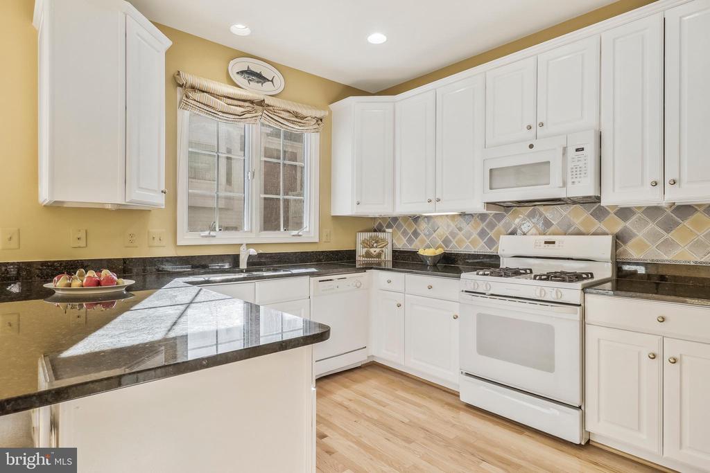 8847 ASHGROVE HOUSE LANE
