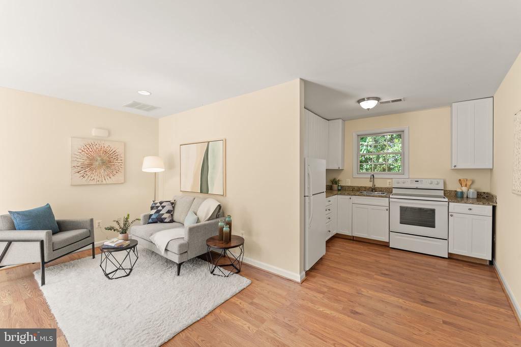 9719 CINNAMON CREEK DRIVE