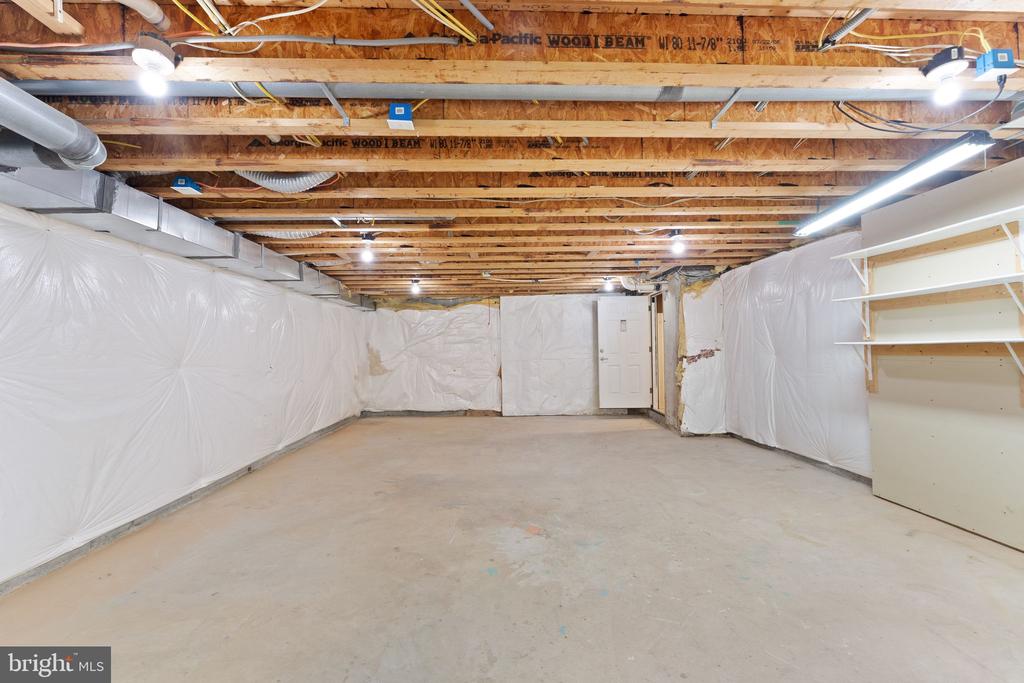 9719 CINNAMON CREEK DRIVE
