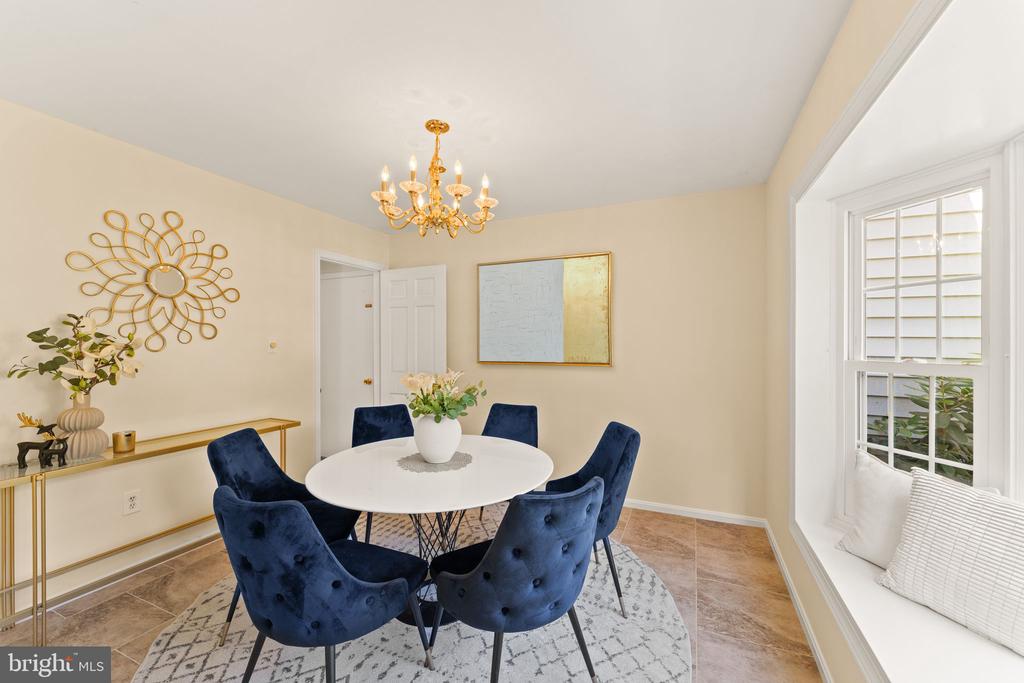 9719 CINNAMON CREEK DRIVE