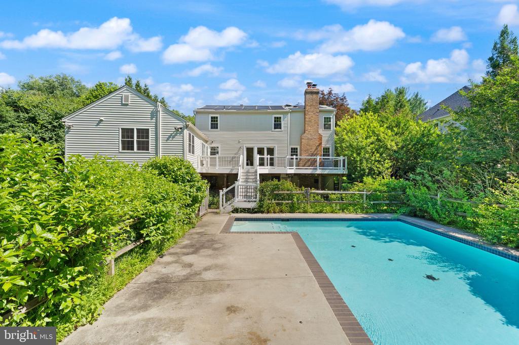 9719 CINNAMON CREEK DRIVE