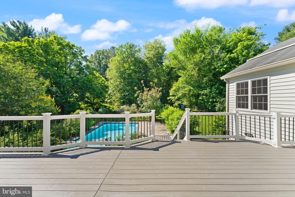 9719 CINNAMON CREEK DRIVE