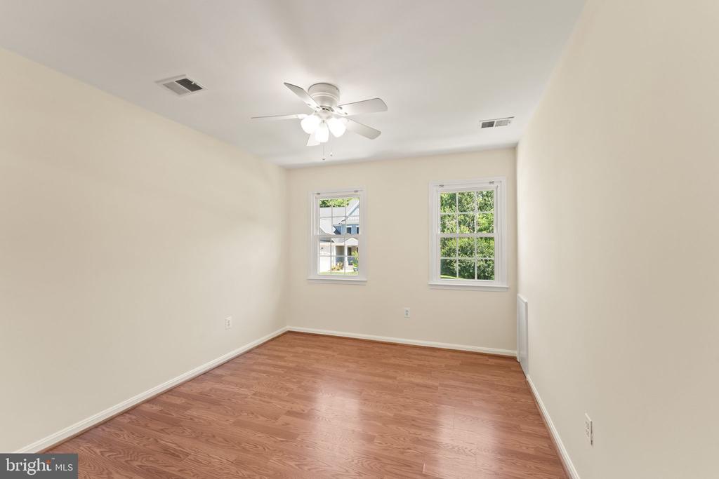 9719 CINNAMON CREEK DRIVE