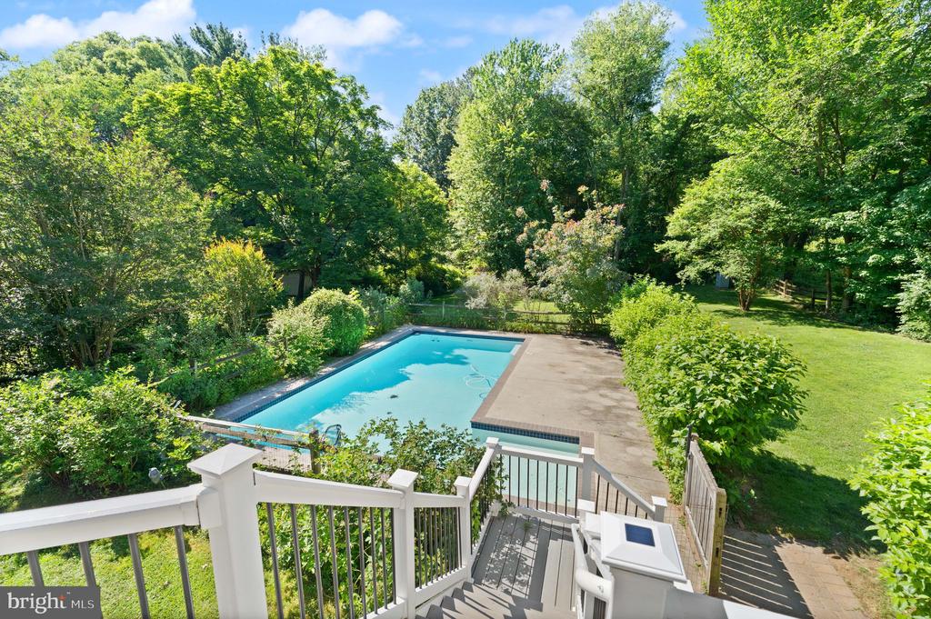 9719 CINNAMON CREEK DRIVE