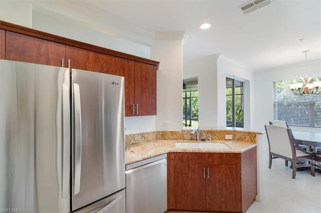 817 Carrick Bend CIR # 102