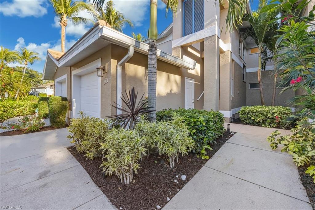 866 Carrick Bend CIR # 201