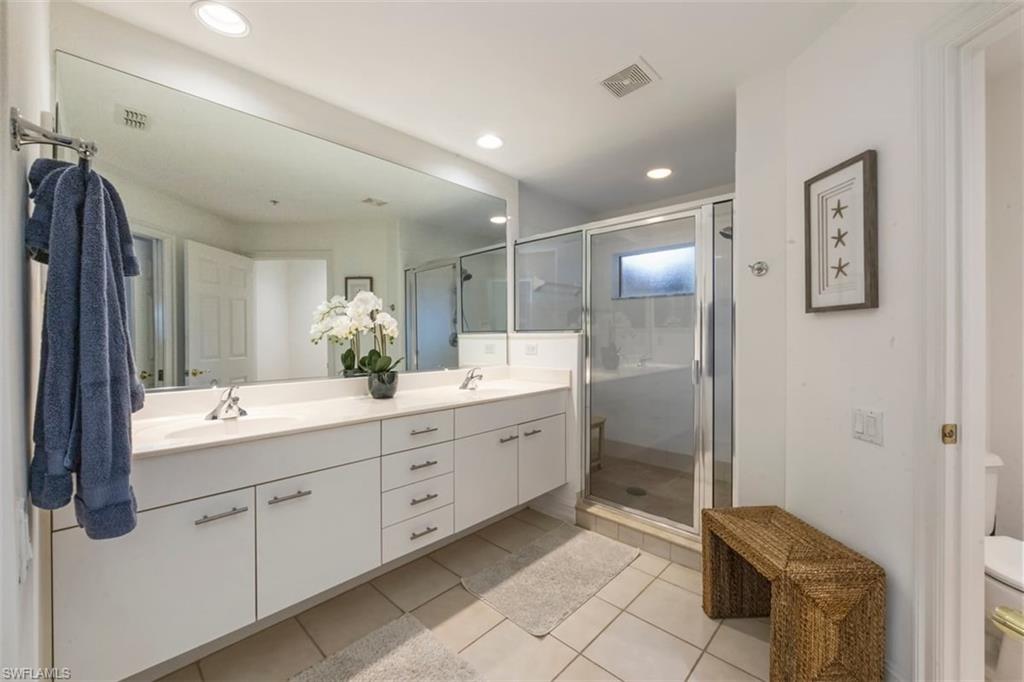 866 Carrick Bend CIR # 201