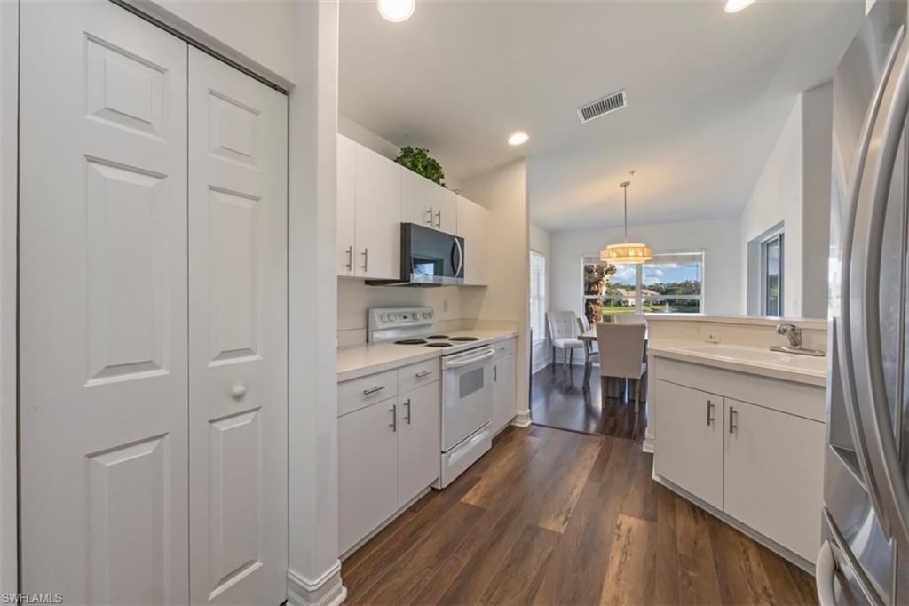 866 Carrick Bend CIR # 201