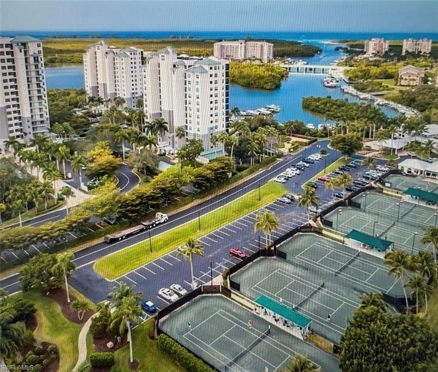 857 Carrick Bend CIR 202