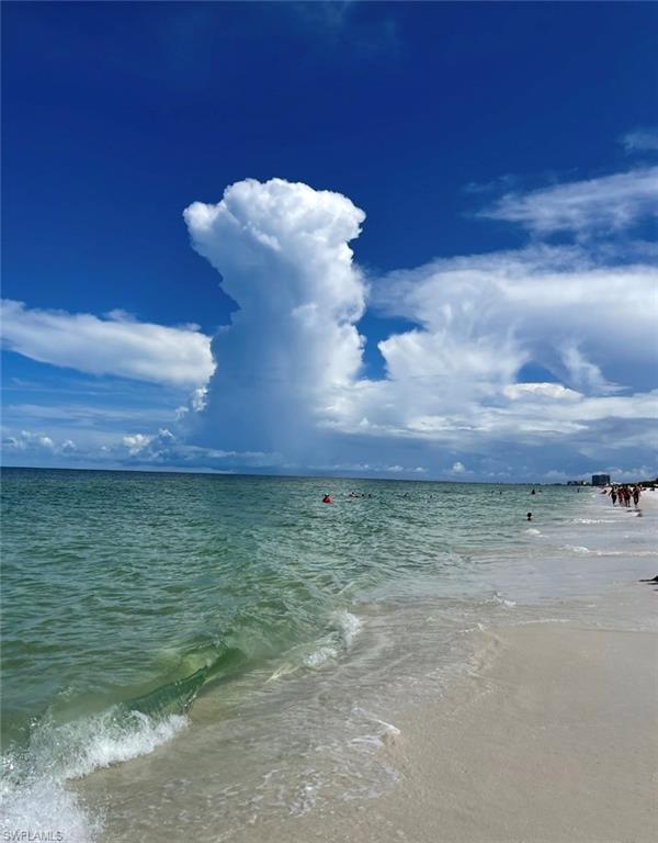 857 Carrick Bend CIR 202