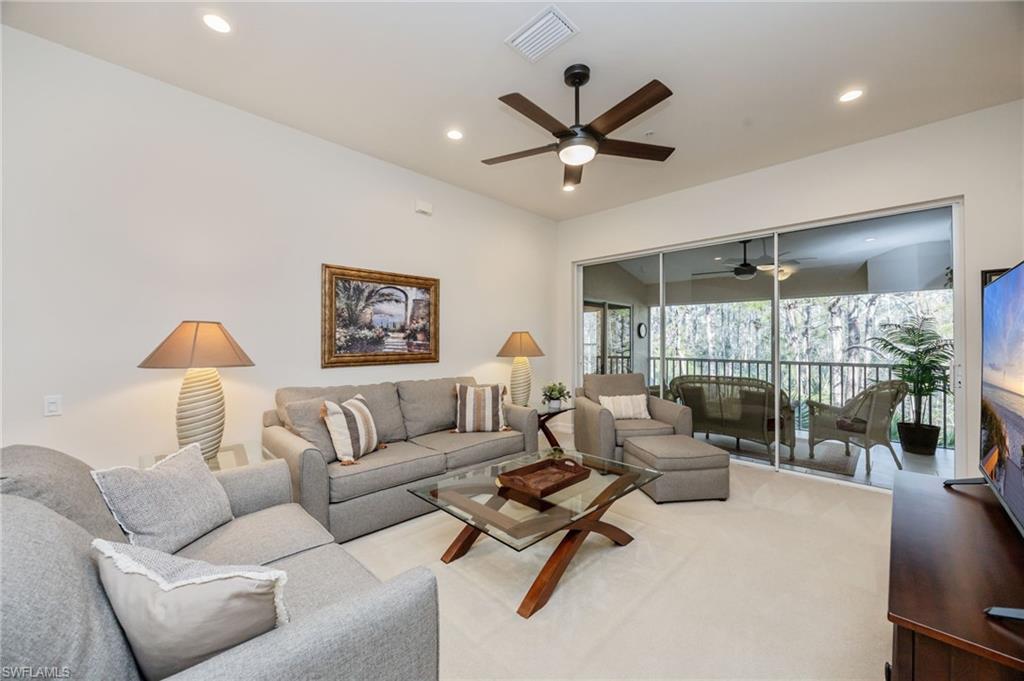 857 Carrick Bend CIR 202