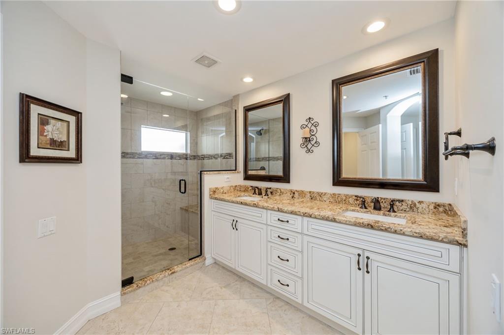 857 Carrick Bend CIR 202