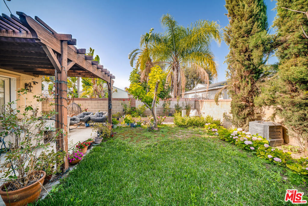 1036 Louise Avenue