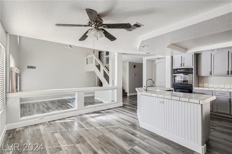 2409 Alpine Meadows Avenue