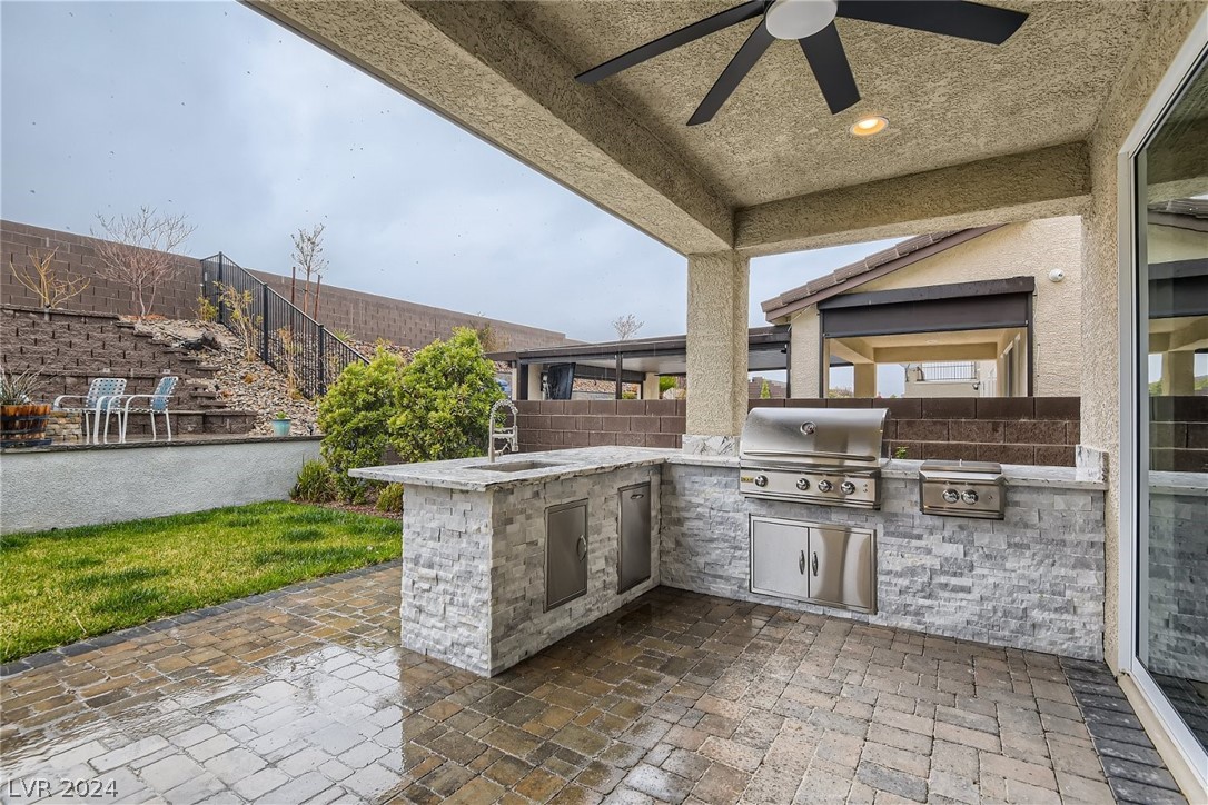 4631 Amazing View Street