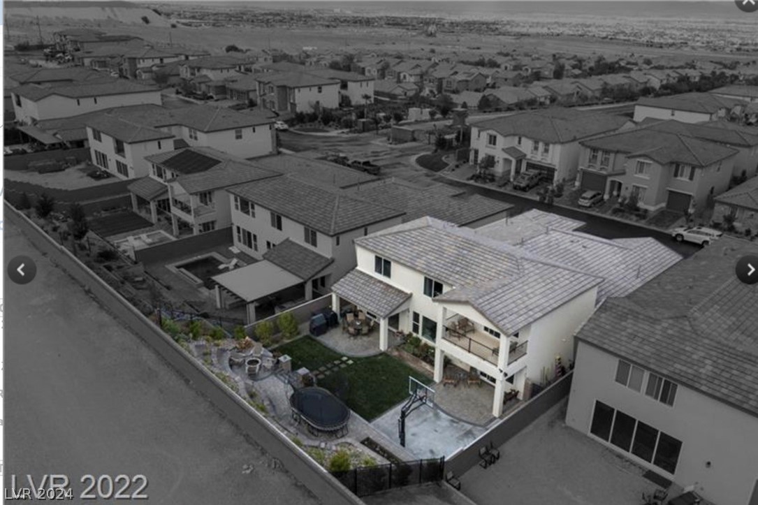 4631 Amazing View Street